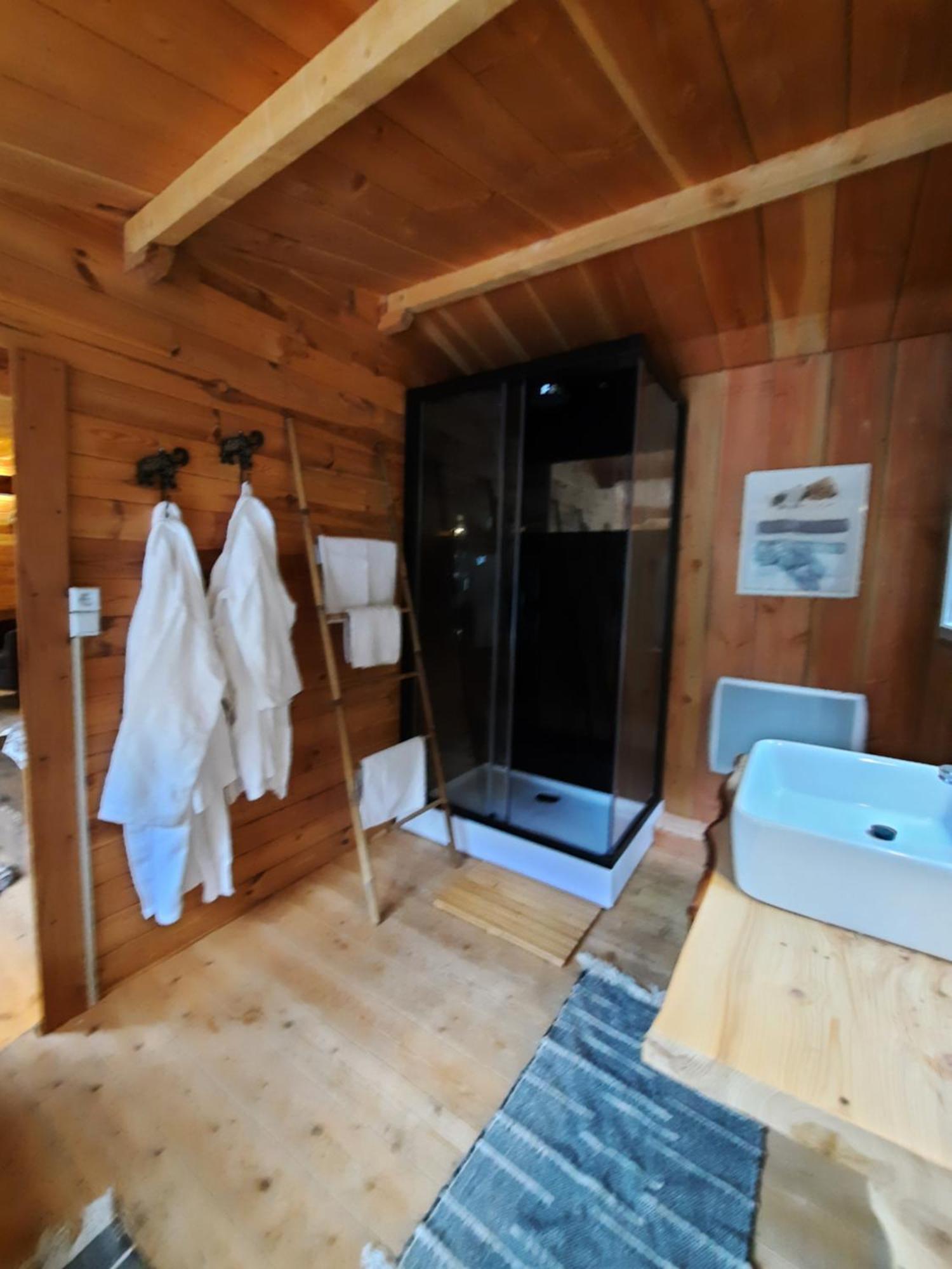 Domaine De La Vitarelle Glamping Villaniere エクステリア 写真