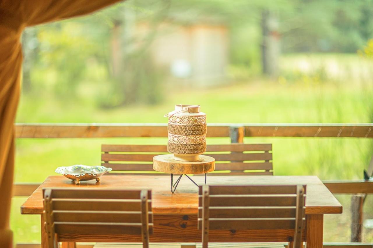 Domaine De La Vitarelle Glamping Villaniere エクステリア 写真